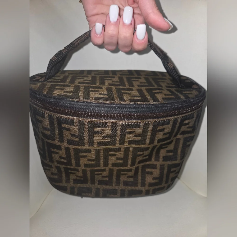 FENDI Vanity Vintage bag zucca 🤎EUC8 - Picture 13 of 16